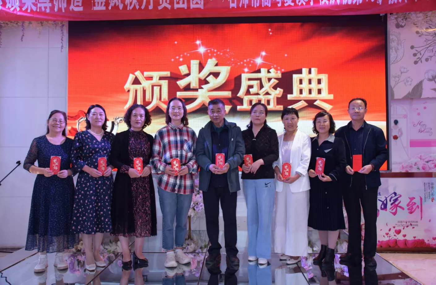 小班化教学，沉浸式双语环境